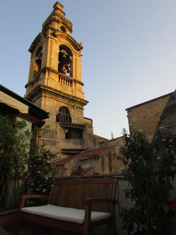 شقة باليرمو  في Attico Il Campanile المظهر الخارجي الصورة